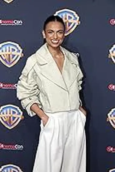 伊莎娜·沙马兰