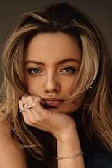 英迪亚·莉莉·戴维斯