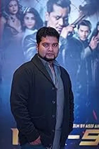 阿西夫·阿克巴