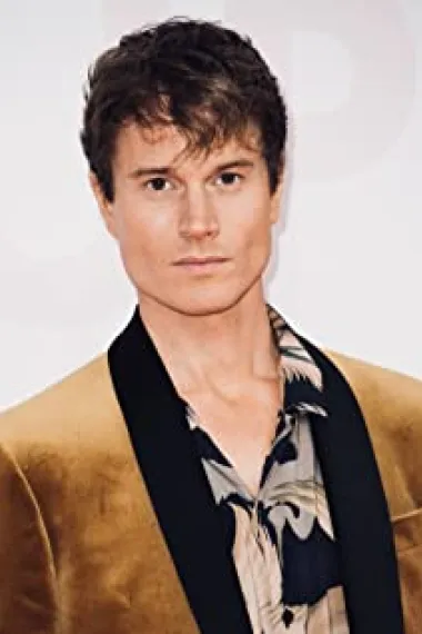 劳里·卡尔弗特