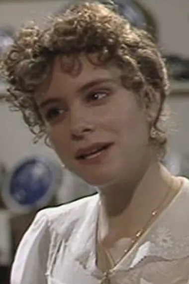 伊丽莎白·嘉尔维