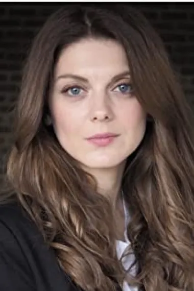 奥利维娅·尼察