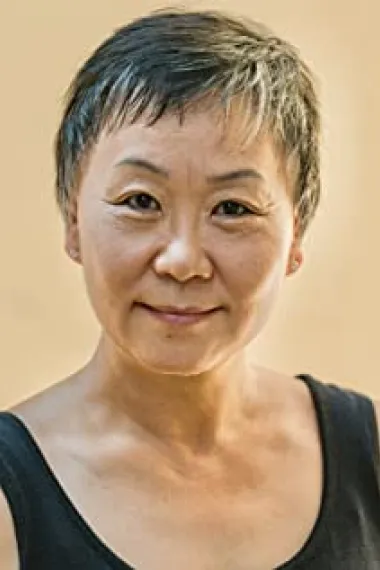 米瓦·阿拉娜·李