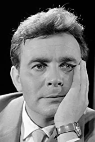 亚当·西尔泰什