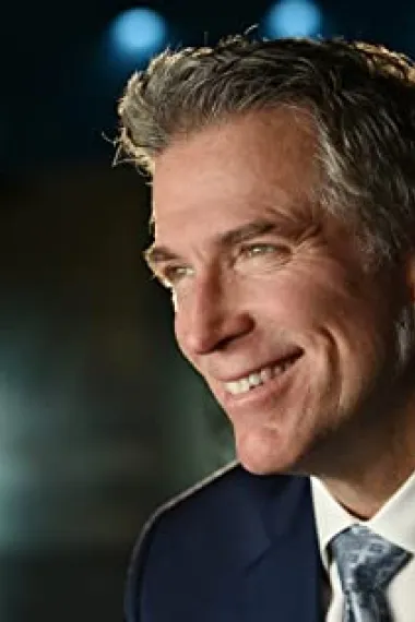 克林特·卡米歇尔