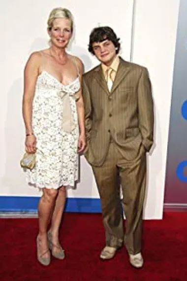 瑞贝卡·布罗萨德