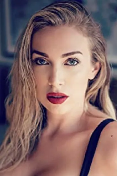 劳拉·雅各布斯