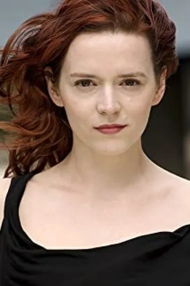 朱莉娅·卡瑞内克