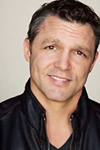 安东尼·莫利纳利