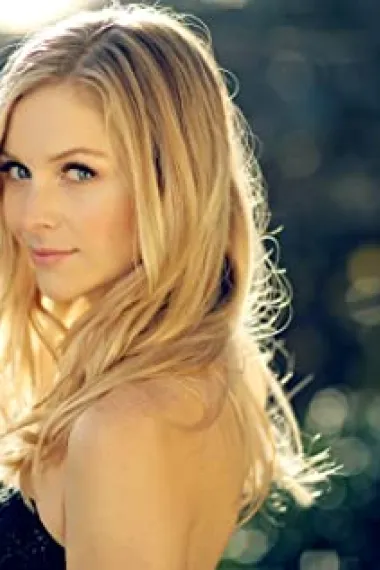 米兰达·亨妮莎