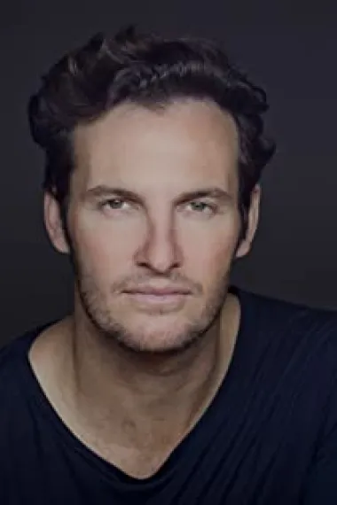 安吉尔·伯纳尼