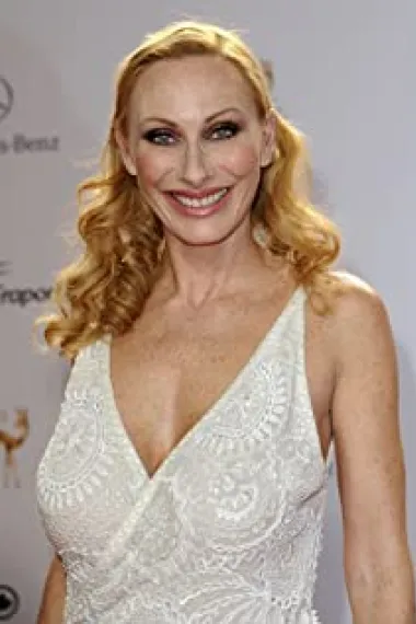 安德丽亚·萨瓦兹