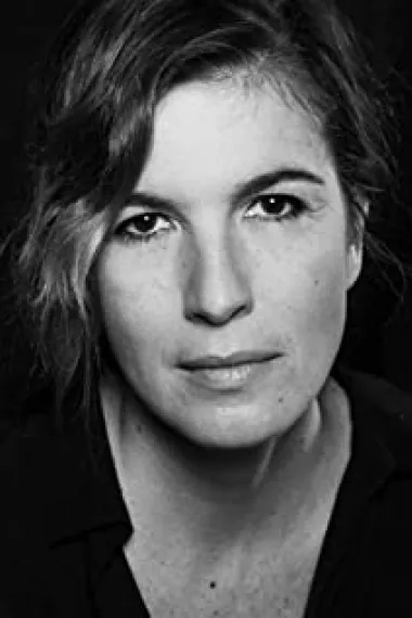 露西娅·莫尼斯