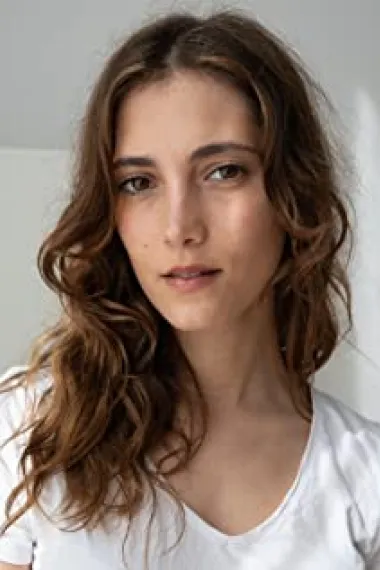 莎拉-索菲·波斯妮娜