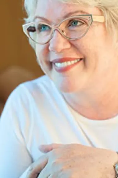 朱丽亚·斯维尼