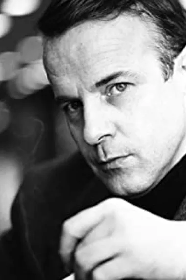 佛朗哥·泽菲雷里