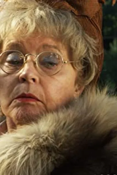 普鲁内拉·斯凯尔斯