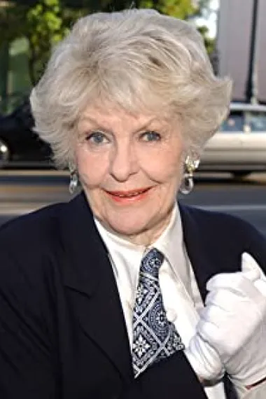 伊莲妮·斯楚奇