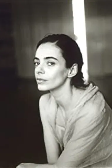 亚历山德拉·费里