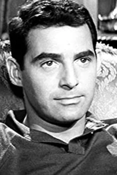 亚历山大·达维翁