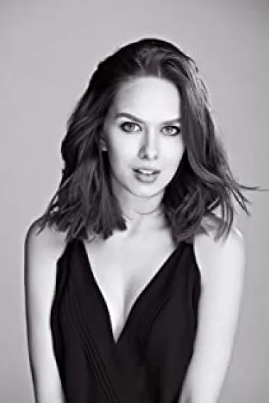 伊莎贝拉·麦克罗林