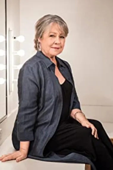 诺妮·哈泽赫斯