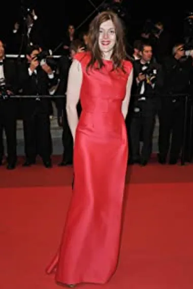 薇拉莉·邓泽里