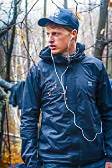 亚当·麦克唐纳