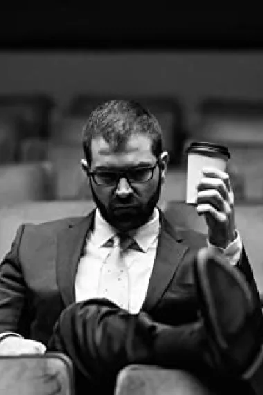 尼古拉斯·吉内