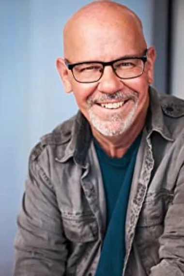 查尔斯·马丁·史密斯