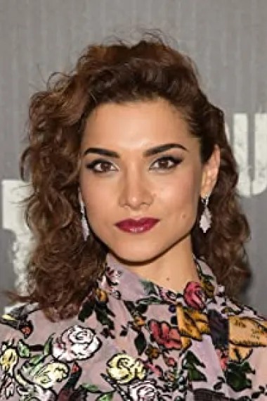 艾波·罗丝·雷瓦