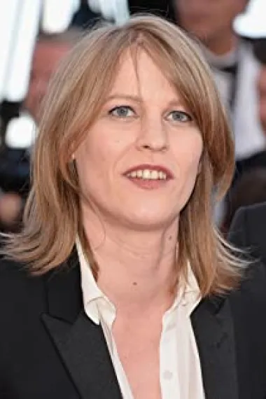 克莱尔·比尔格