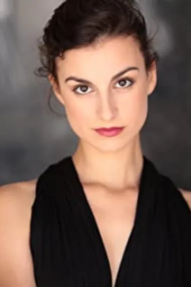 伊沃娜·库斯图迪奇