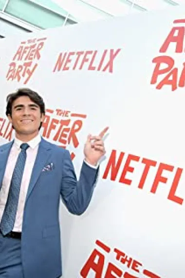 哈里森·霍尔策