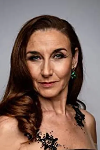 莫娜·马丁内斯