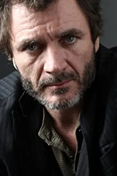 亚历克斯·布伦德缪尔