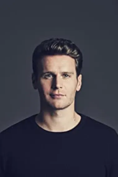 乔纳森·格罗夫