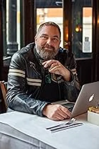 托德·考马尔尼基