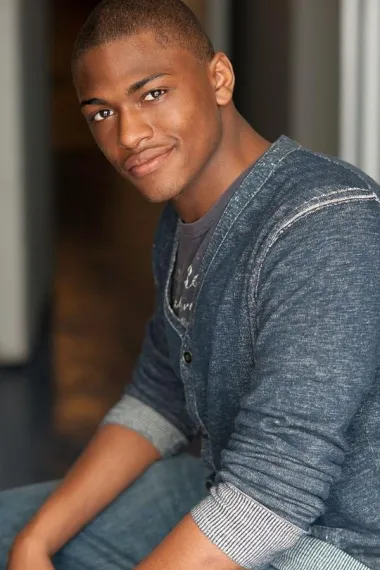 贾斯汀·康维尔