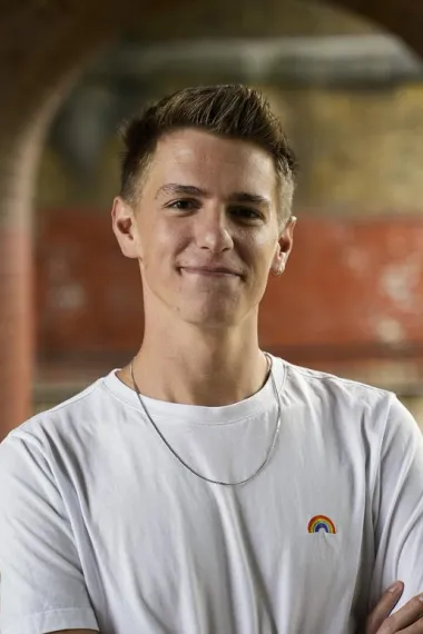 利亚姆·卡尔弗特