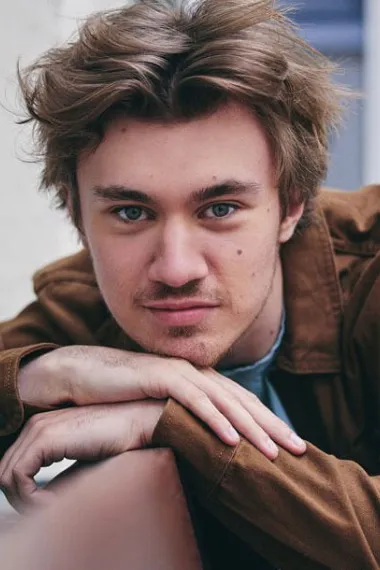 亚历山德罗·舒斯特