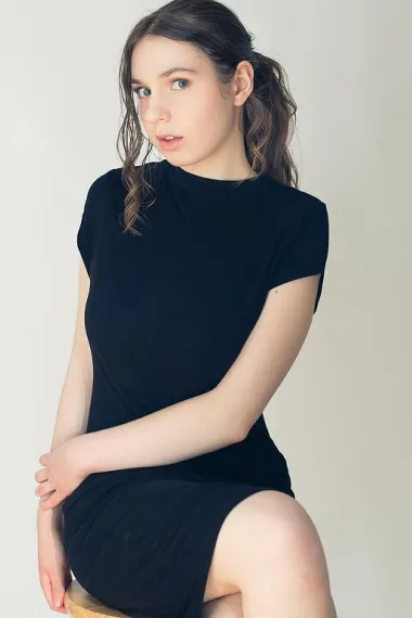 安娜丽丝·柯里