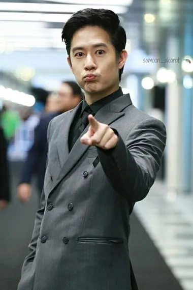 阿卡那·凌米查